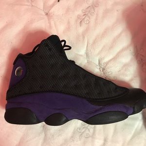 Selling Jordan 13 court purples